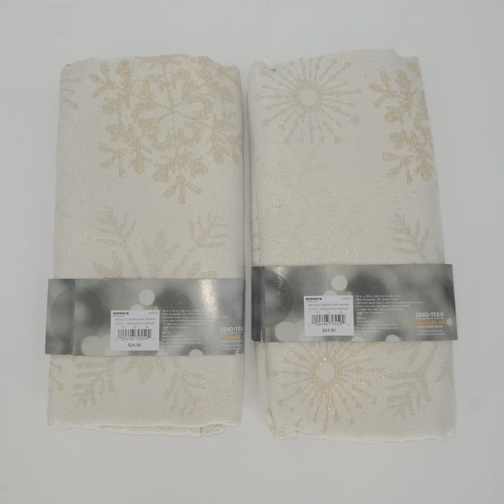 St Nicholas Square Jingling Juniper Metallic Snowflake Napkins Set of 8 NEW NTW